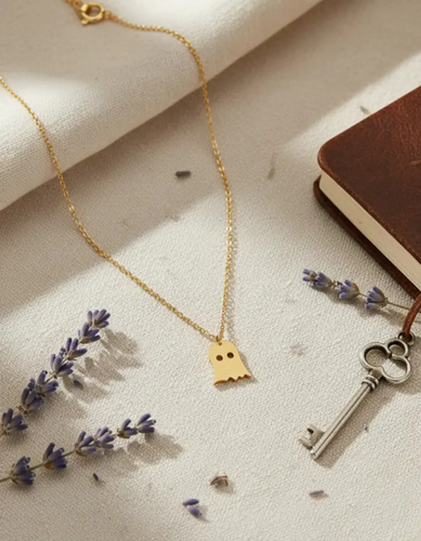 Collar Minimalista En Acero Para Mujeres Dije Fantasma Cute 7