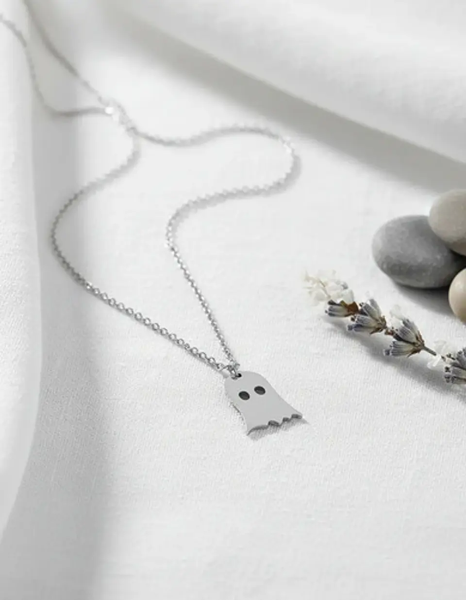 Collar Minimalista En Acero Para Mujeres Dije Fantasma Cute 10