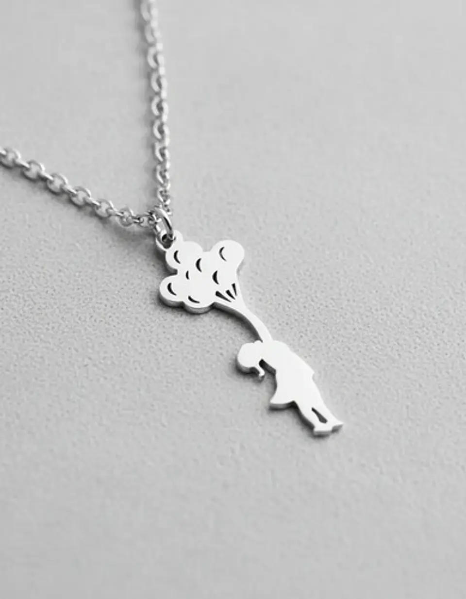 Collar Delicado En Acero Para Mujeres Dije Niña Con Globos 11