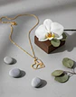 Collar Para Mujeres Dije Corazón Gimnasta De Acero Color Oro - Miniatura 3