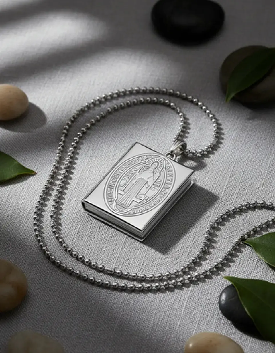 Collar Para Hombres Y Mujeres Dije Medallón Libro San Benito 8