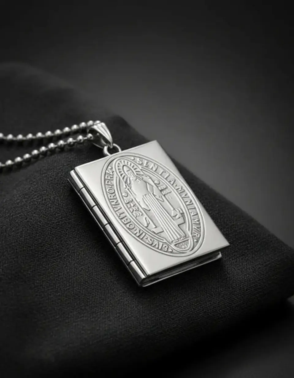 Collar Para Hombres Y Mujeres Dije Medallón Libro San Benito 10