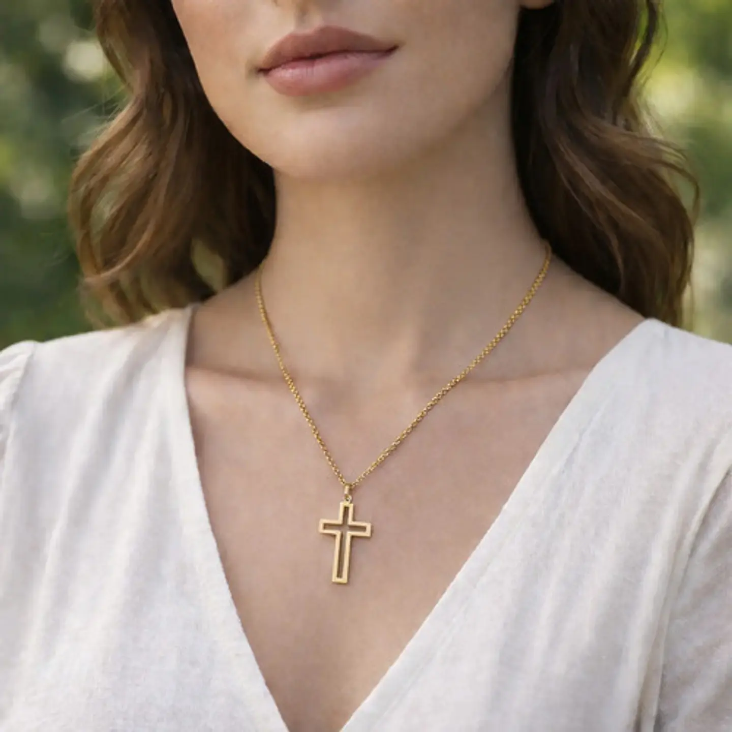 Collar Para Hombre Y Mujer Dije Cruz Hueca Acero Color Oro 2