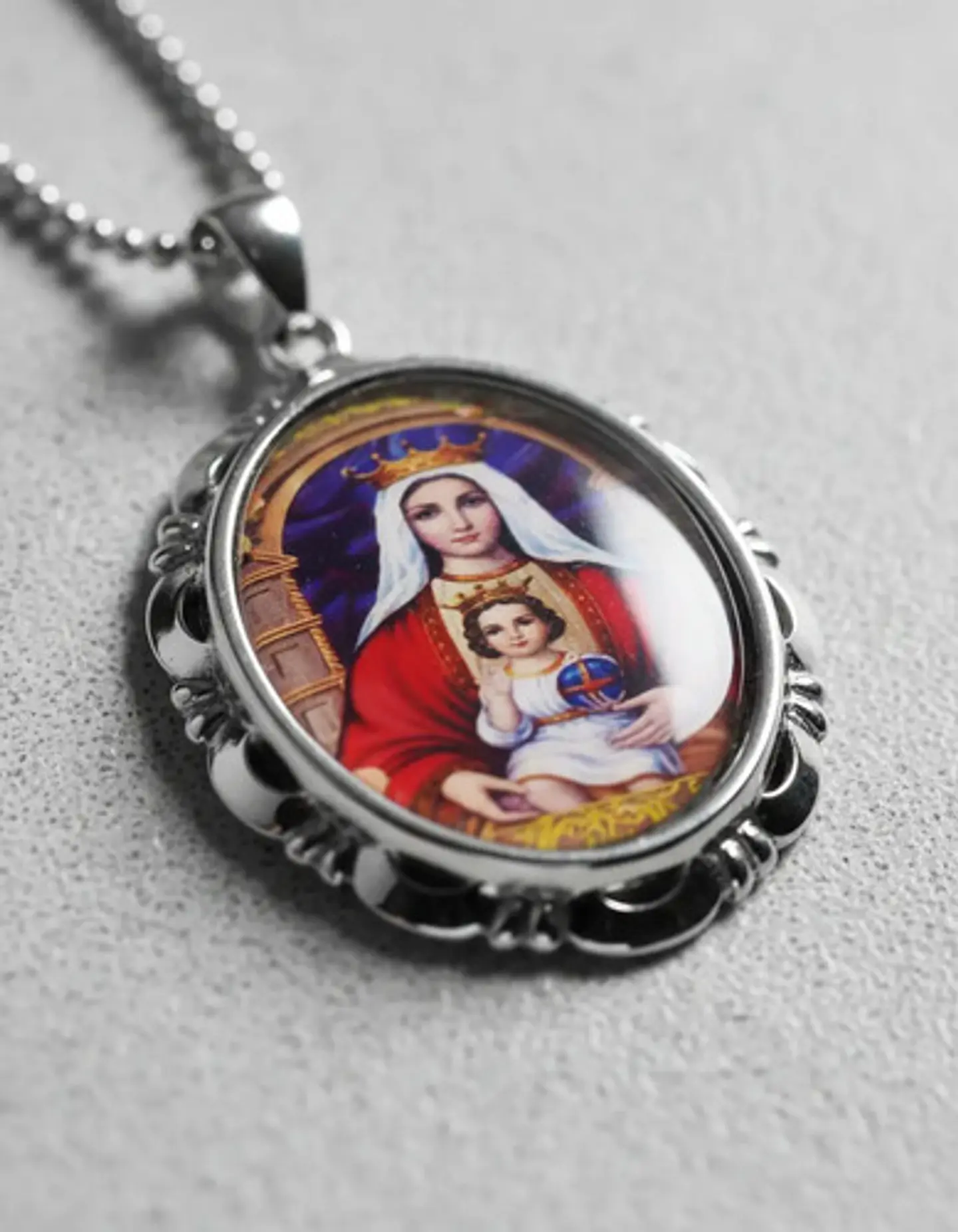 Collar Para Hombres Mujeres Dije Medallón De La Virgen María 2