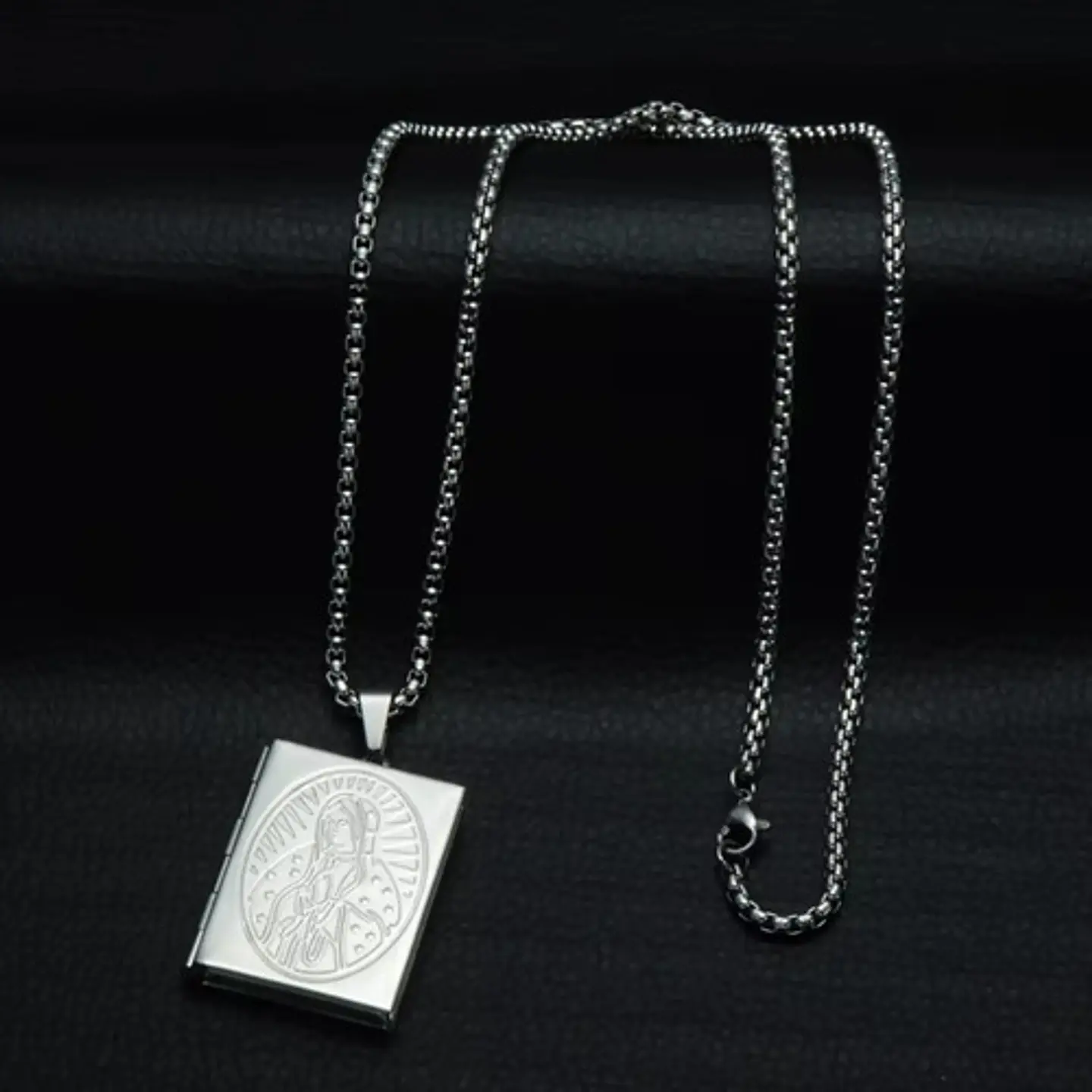 Collar Para Hombre Y Mujer Dije Relicario De La Virgen María 19