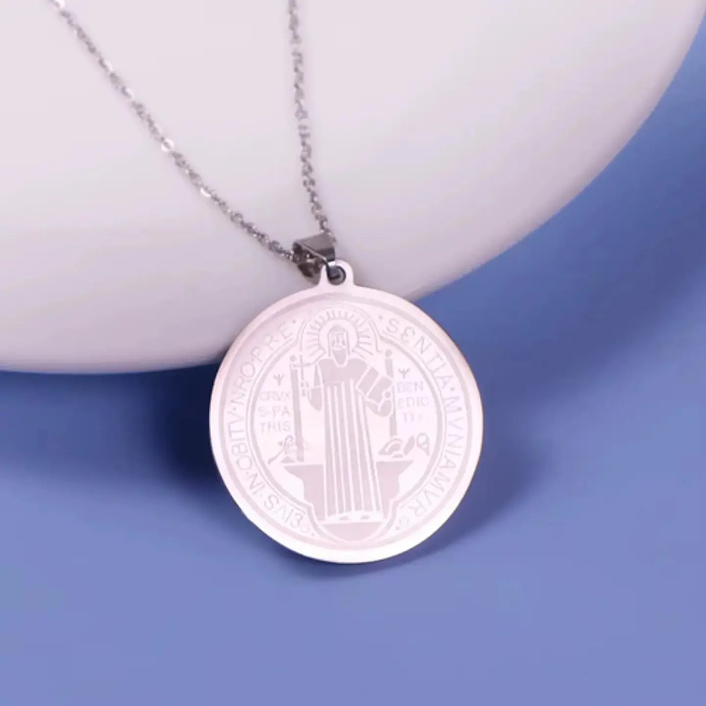 Collar Para Hombre Mujer Dije Medalla San Benito Doble Cara 24