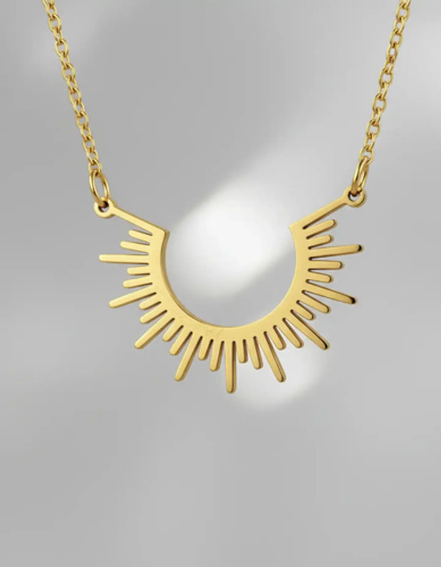 Collar De Acero Color Oro Para Mujeres Dije Rayos De Sol 3