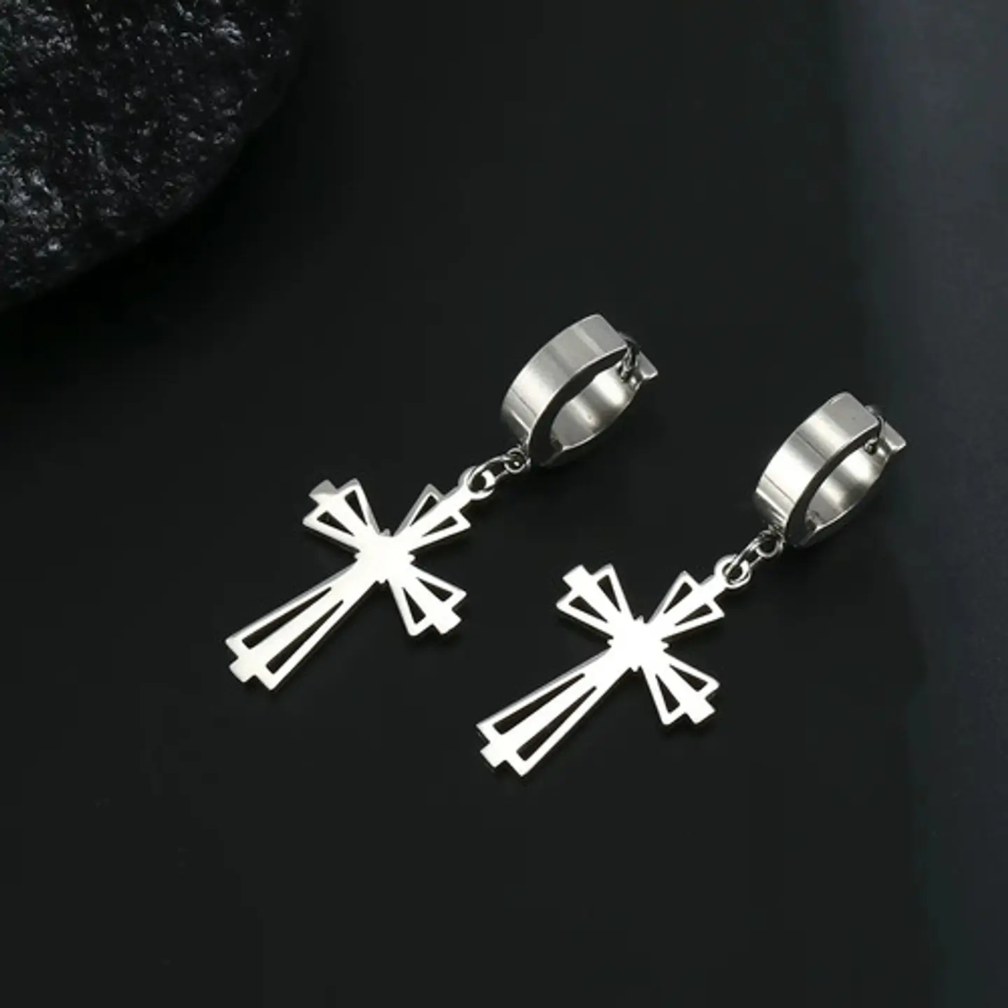 Aretes Para Hombres Mujeres Pendientes Cruz Gótica De Acero 17