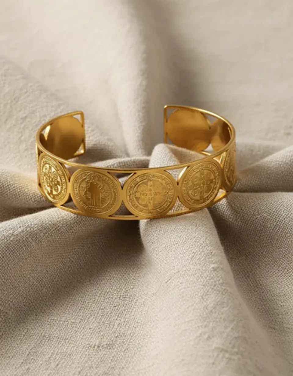 Pulsera Brazalete Para Mujer Múltiple Medallas De San Benito 7