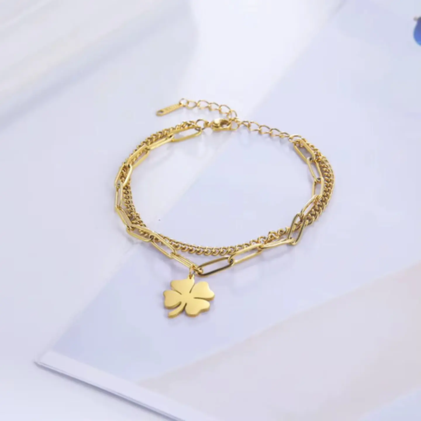 Pulsera Cadenas De Acero Para Mujer Dije Trébol De La Suerte 8