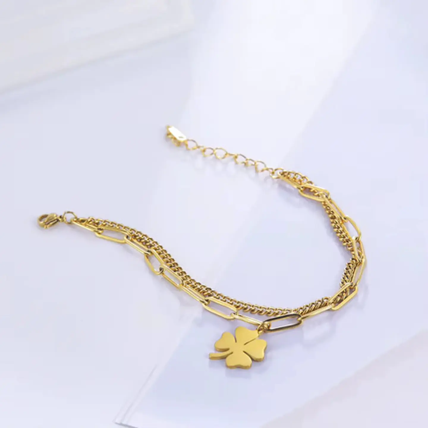 Pulsera Cadenas De Acero Para Mujer Dije Trébol De La Suerte 9