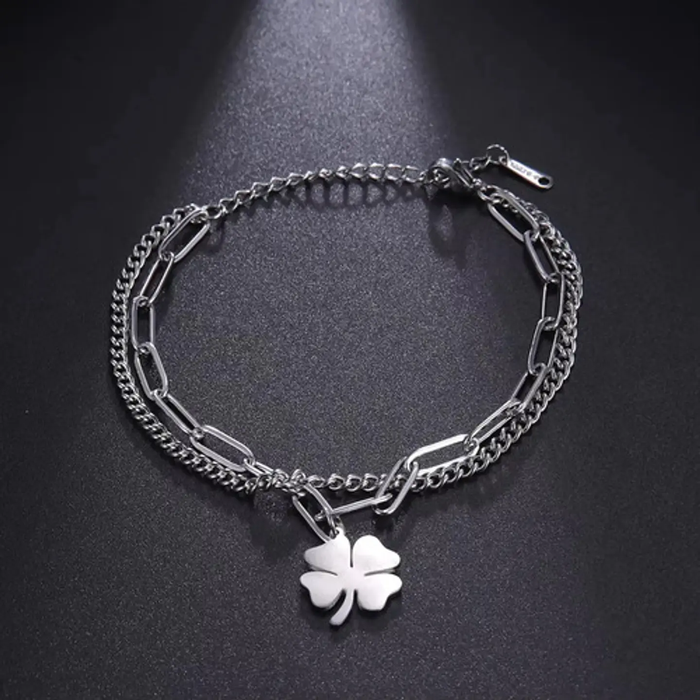 Pulsera Cadenas De Acero Para Mujer Dije Trébol De La Suerte 16