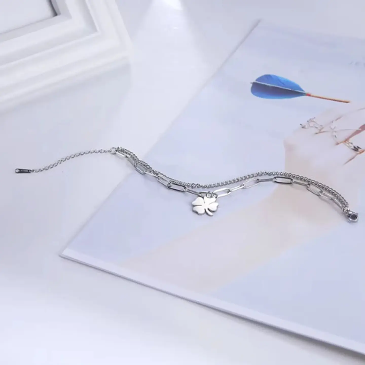 Pulsera Cadenas De Acero Para Mujer Dije Trébol De La Suerte 17
