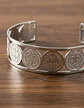 Brazalete De Acero Pulsera Para Mujeres Medallas San Benito - Miniatura 15