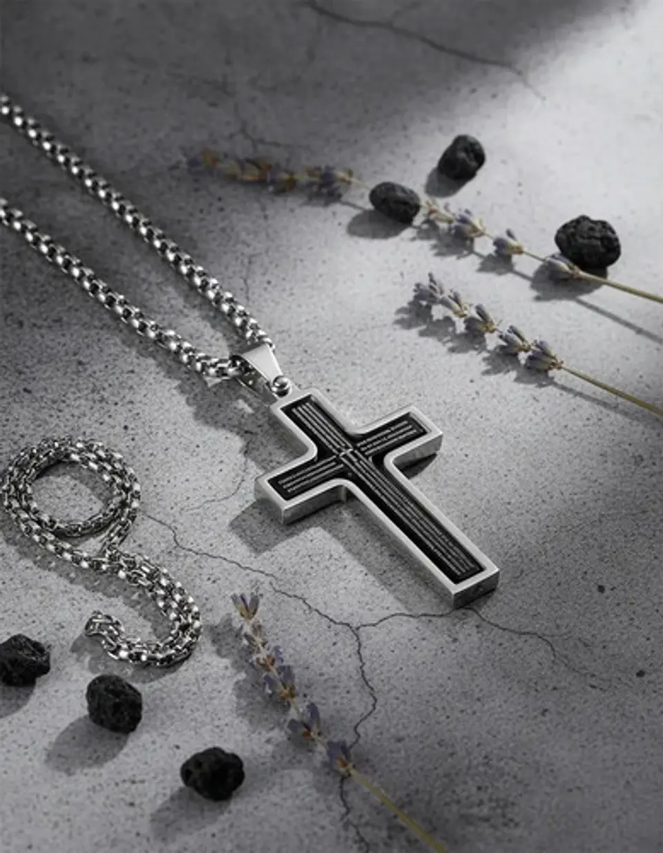 Collar Para Hombre Y Mujer Dije Cruz Giratoria Con Escritura 26