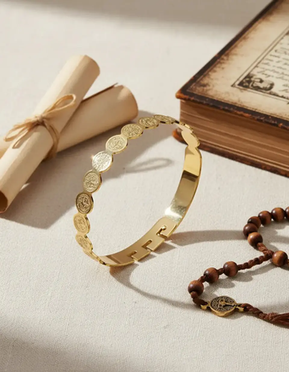 Brazalete De Acero Pulsera Para Mujer Medallas De San Benito 2