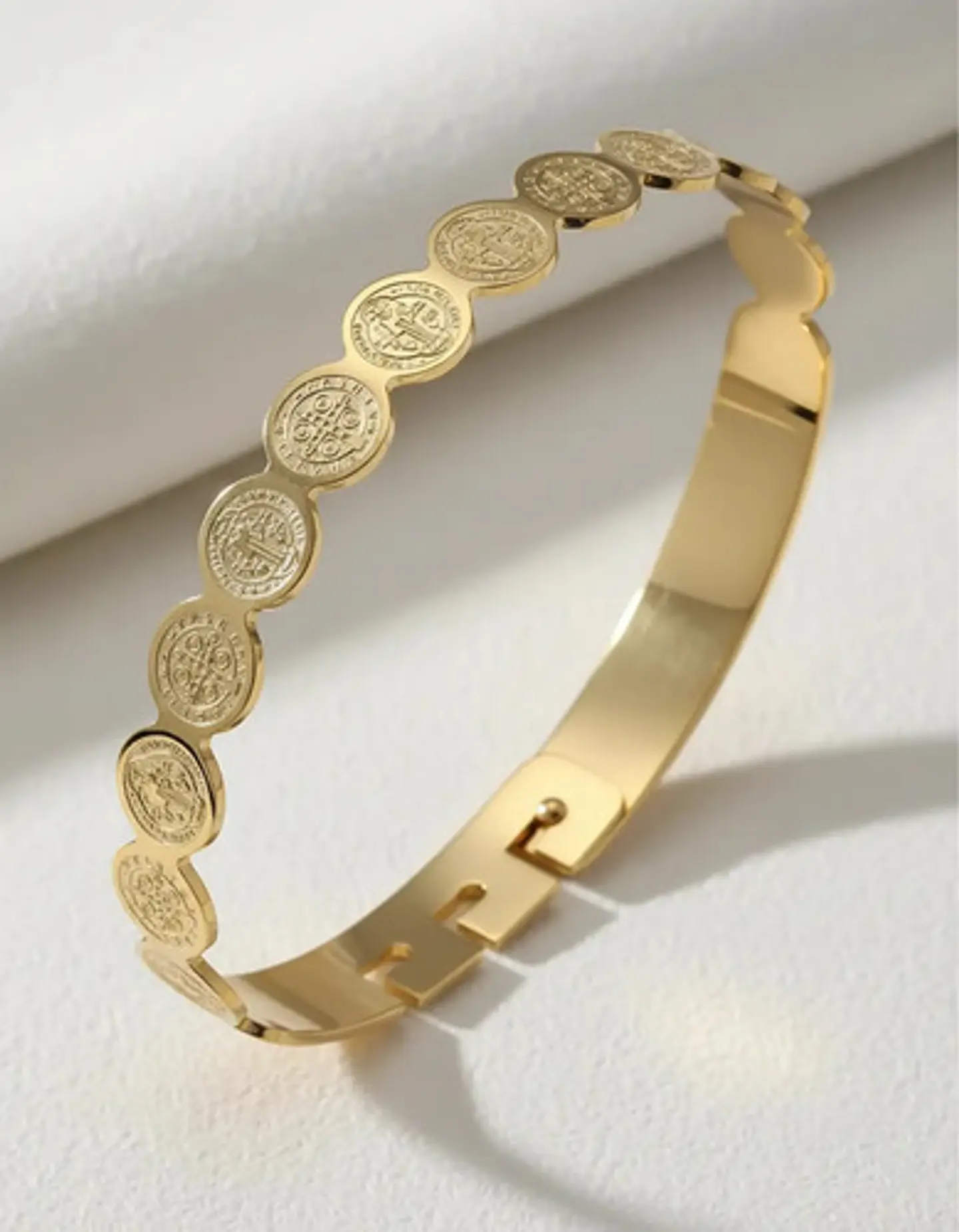 Brazalete De Acero Pulsera Para Mujer Medallas De San Benito 4