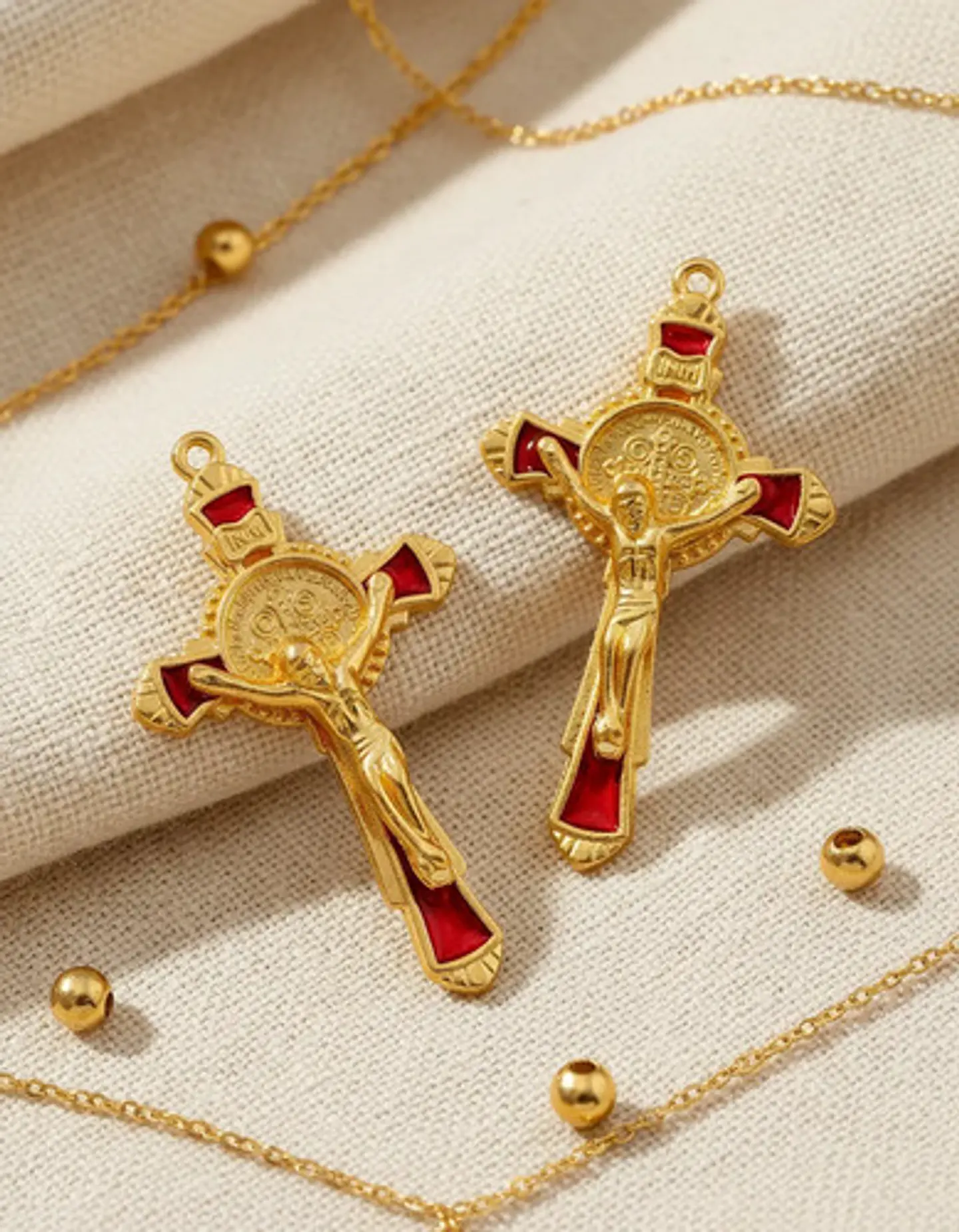 Set 8 Dijes Color Oro Cruces Con Sello San Benito De Nursia 4