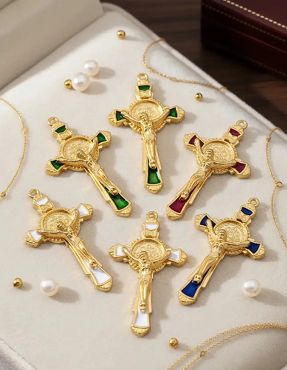 Set 8 Dijes Color Oro Cruces Con Sello San Benito De Nursia 5