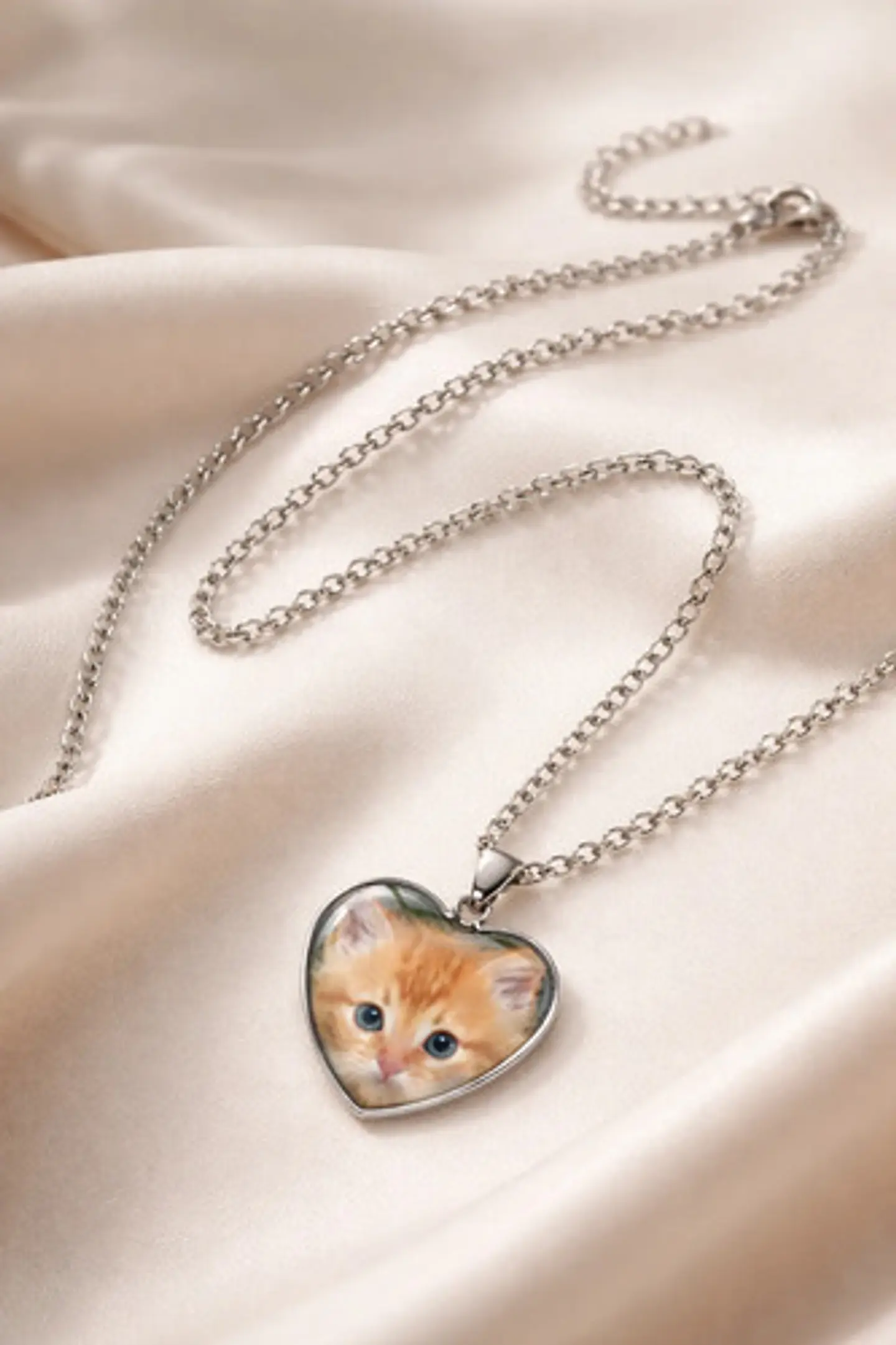 Collar Para Mujeres Dije Luna Cabujón Forma De Corazón Gato 22