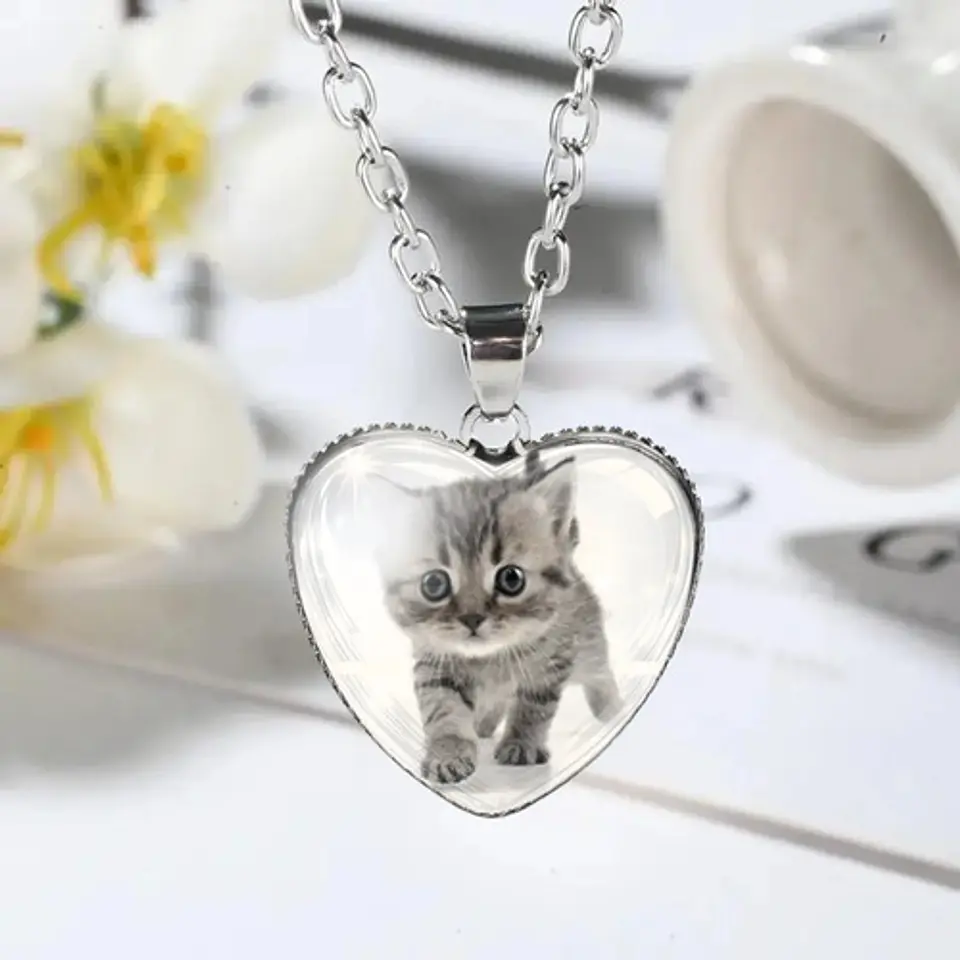 Collar Para Mujeres Dije Luna Cabujón Forma De Corazón Gato 27