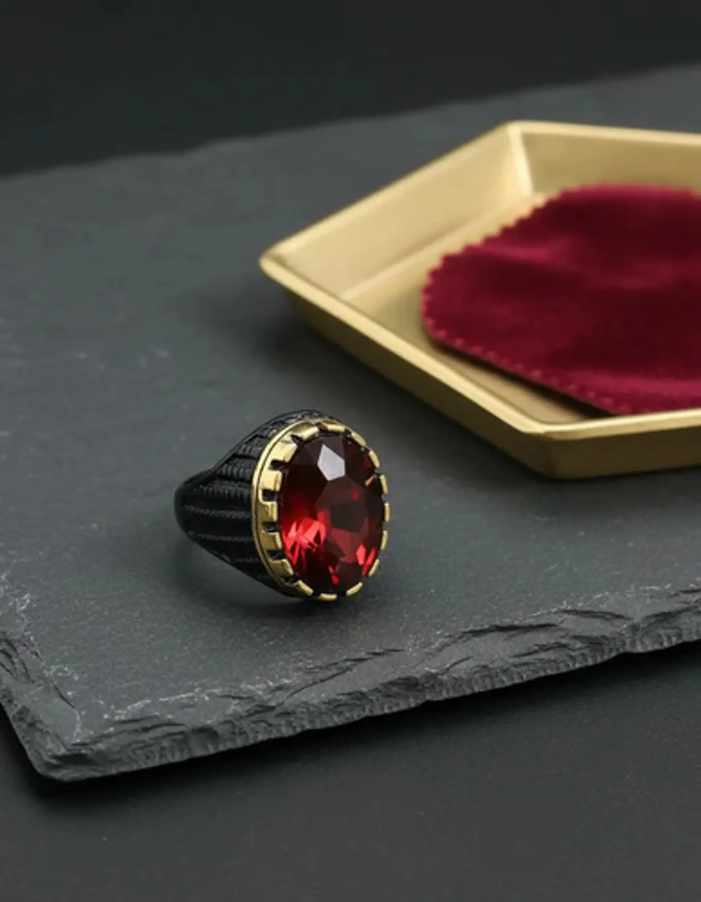 Anillo Moderno Clásico Para Hombres Y Mujeres Piedra Rojo Cz 8