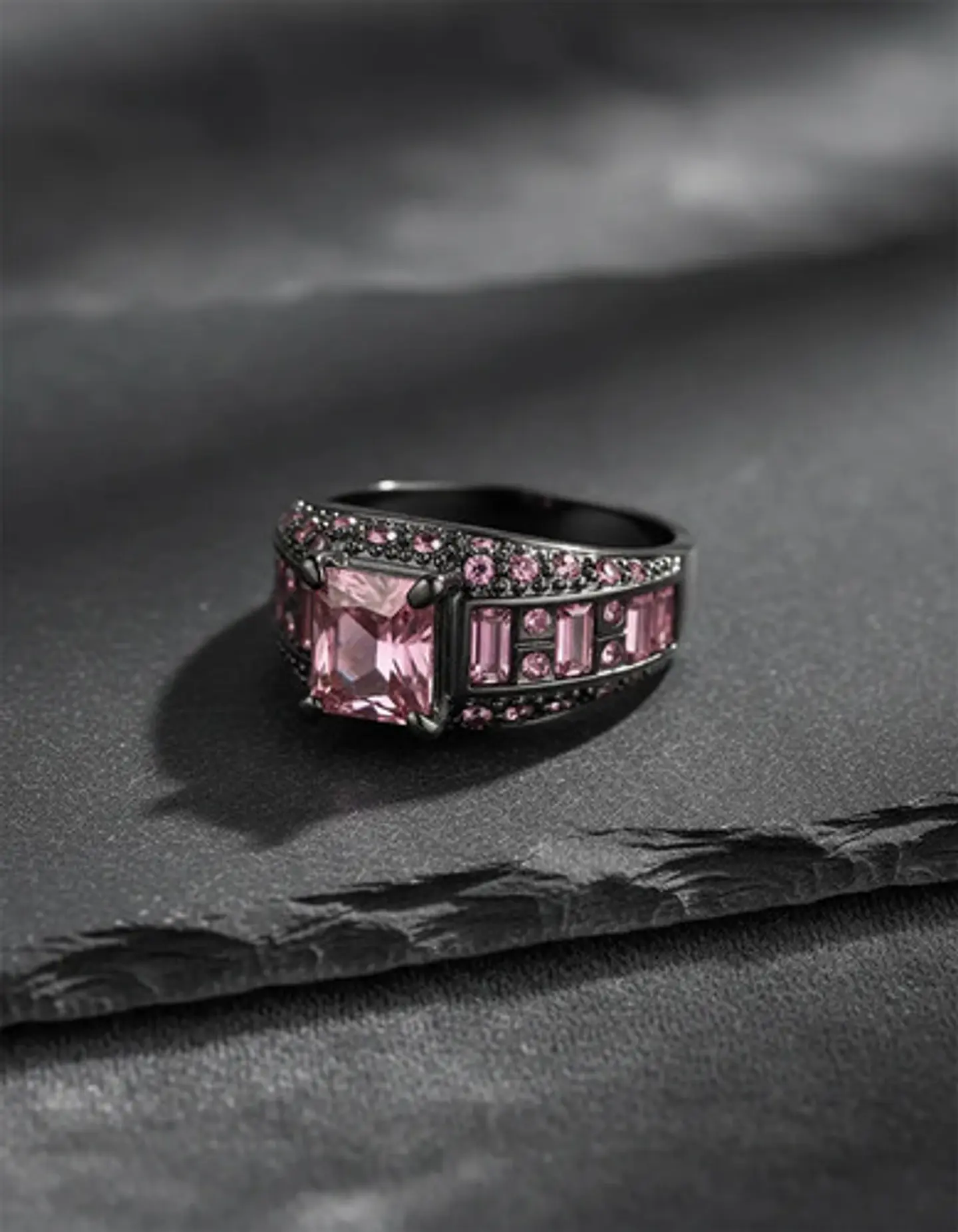 Anillo Negro Moderno Para Mujeres Con Piedras Lujo Elegante 6