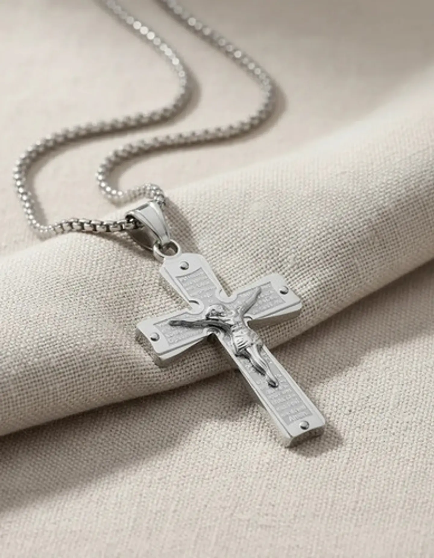 Collar De Acero Para Hombre Y Mujer Dije Cruz Cristo Grabado 14