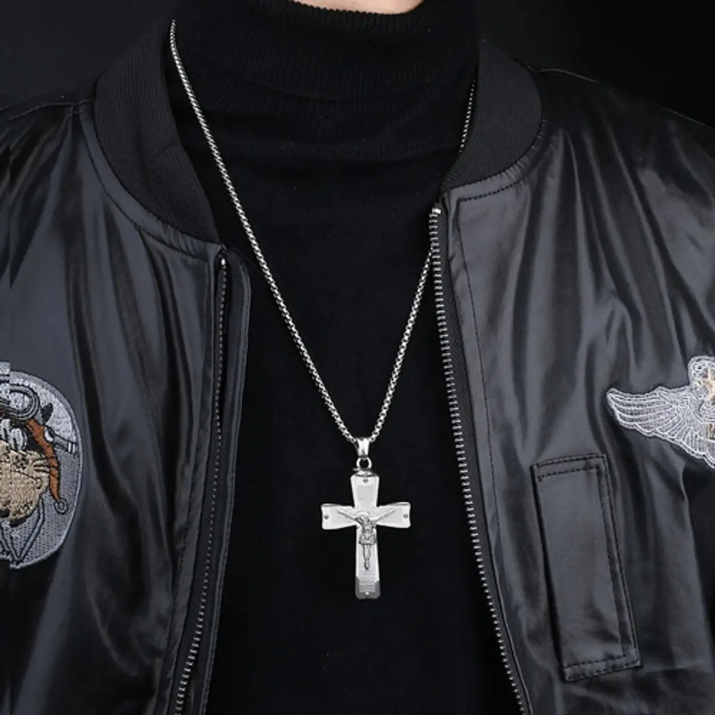 Collar De Acero Para Hombre Y Mujer Dije Cruz Cristo Grabado 18