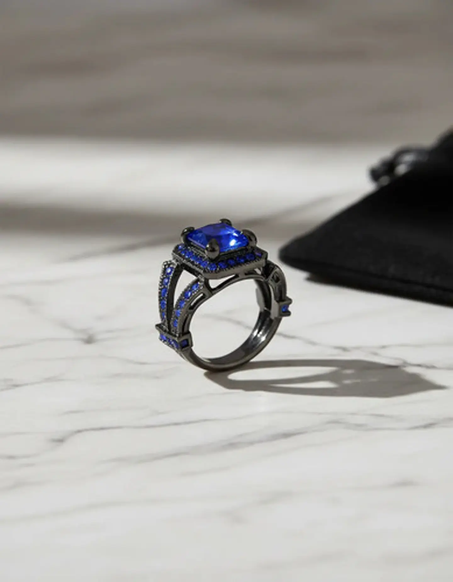 Anillo Moderno Negro Para Mujeres Geométrico Con Piedra Cz 2