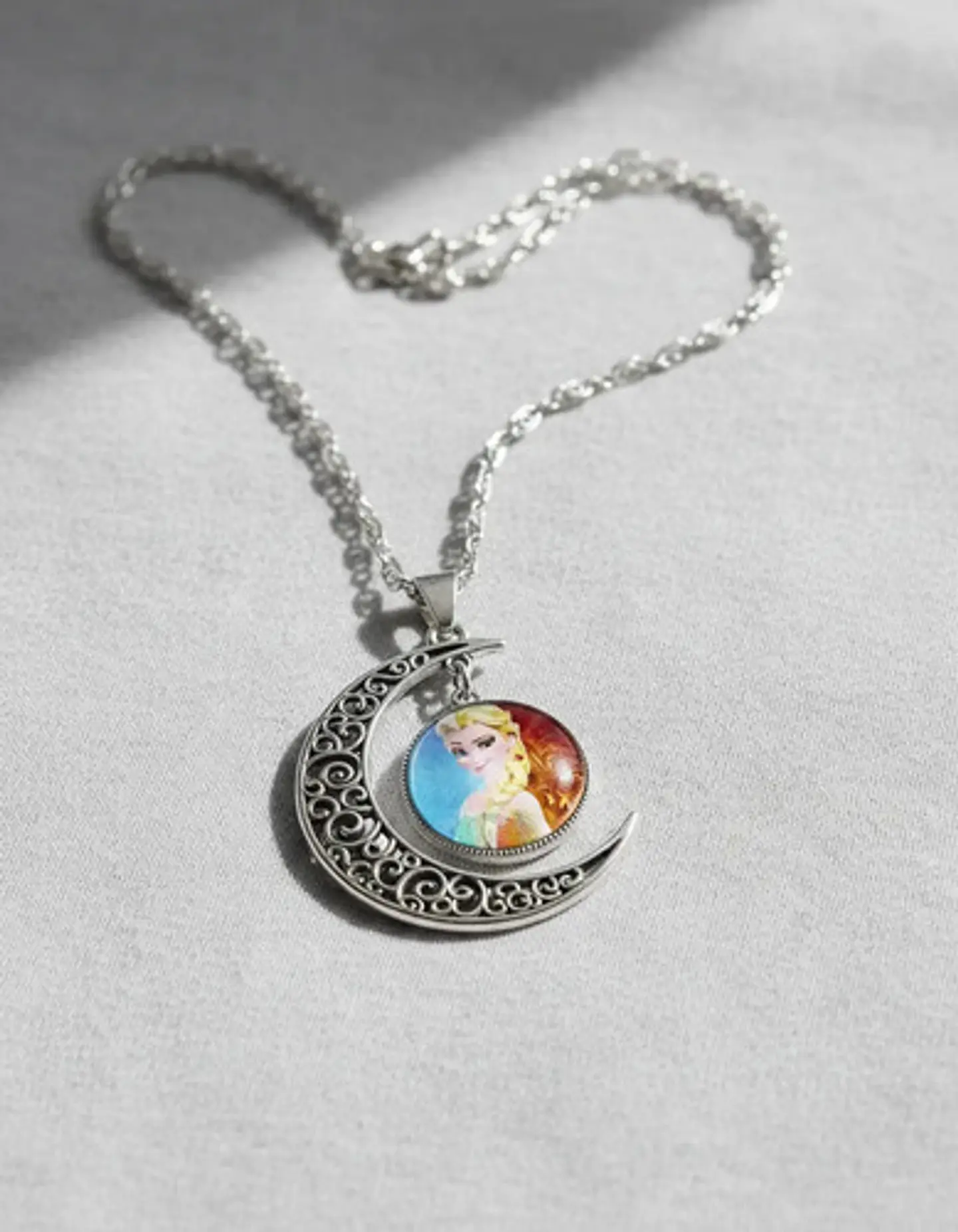 Collar Para Mujer Niñas Dije Luna Frozen Princesas Del Hielo 12