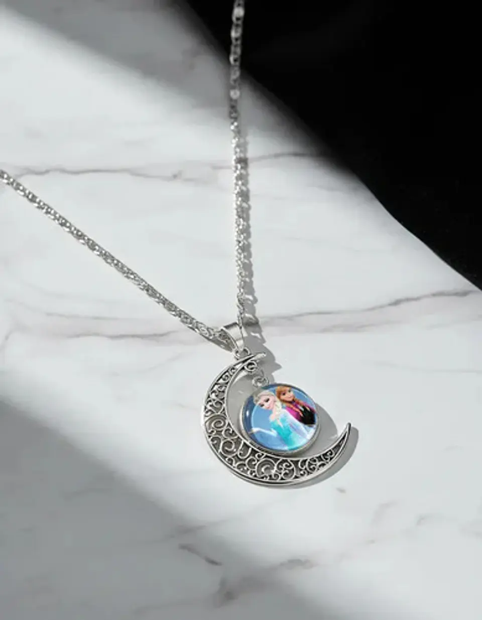 Collar Para Mujer Niñas Dije Luna Frozen Princesas Del Hielo 27