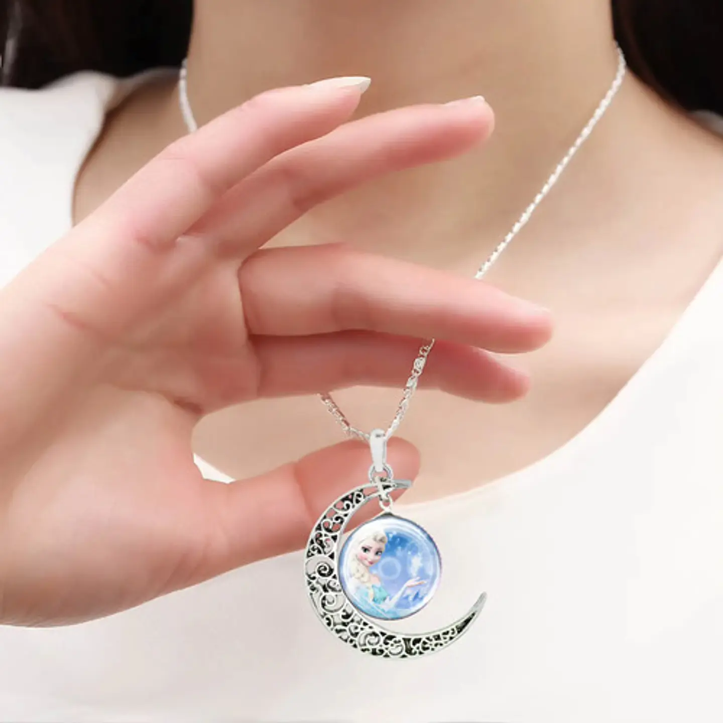 Collar Para Mujer Niñas Dije Luna Frozen Princesas Del Hielo 33
