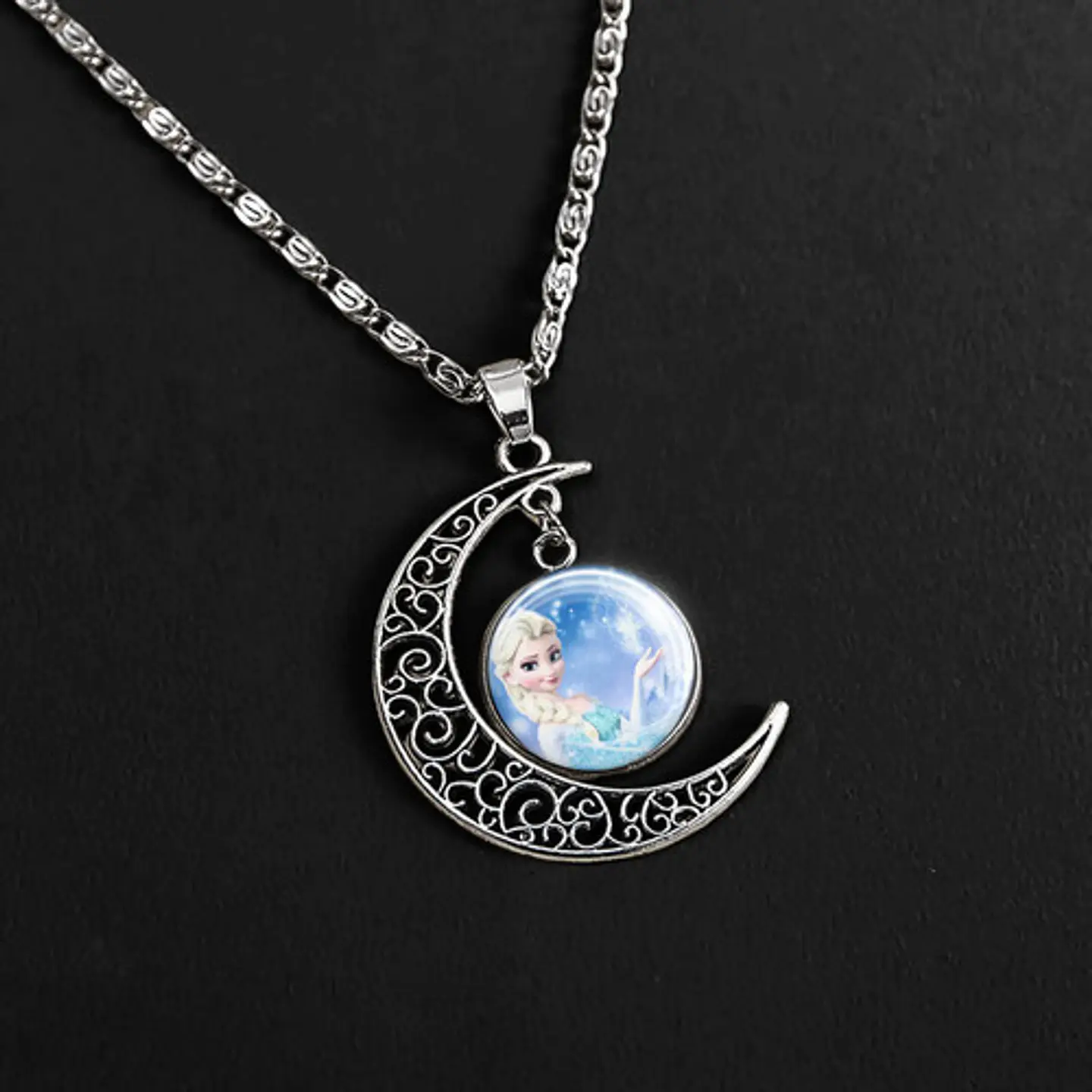 Collar Para Mujer Niñas Dije Luna Frozen Princesas Del Hielo 34