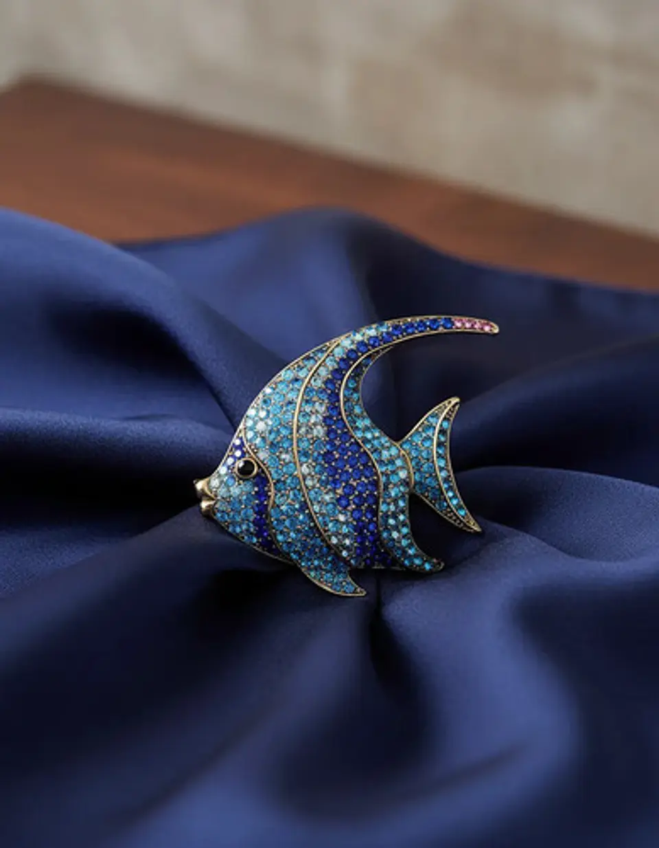 Broche Pez Elegante Con Cristal Brillantes Pin De Moda Mujer 12