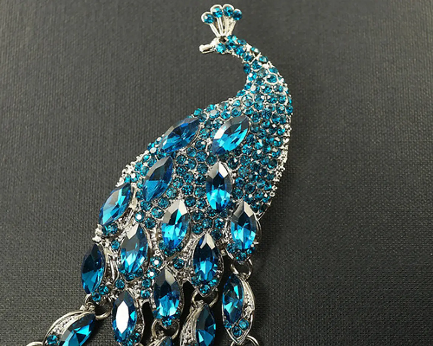Broche De Alfiler Para Mujeres Pavo Real Elegante Cristales 3