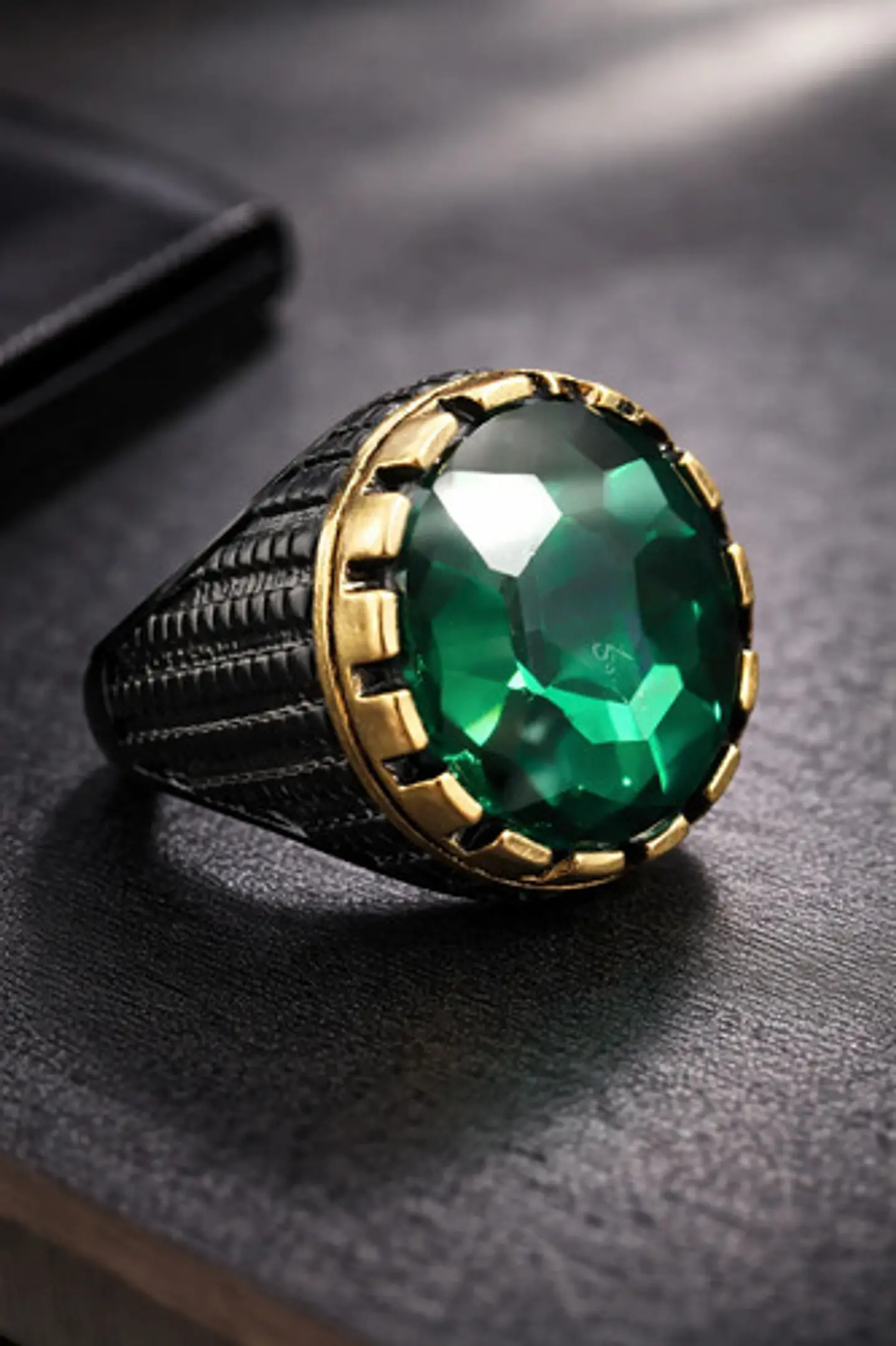 Anillo Moderno Clásico Para Hombres Y Mujeres Piedra Verde 9