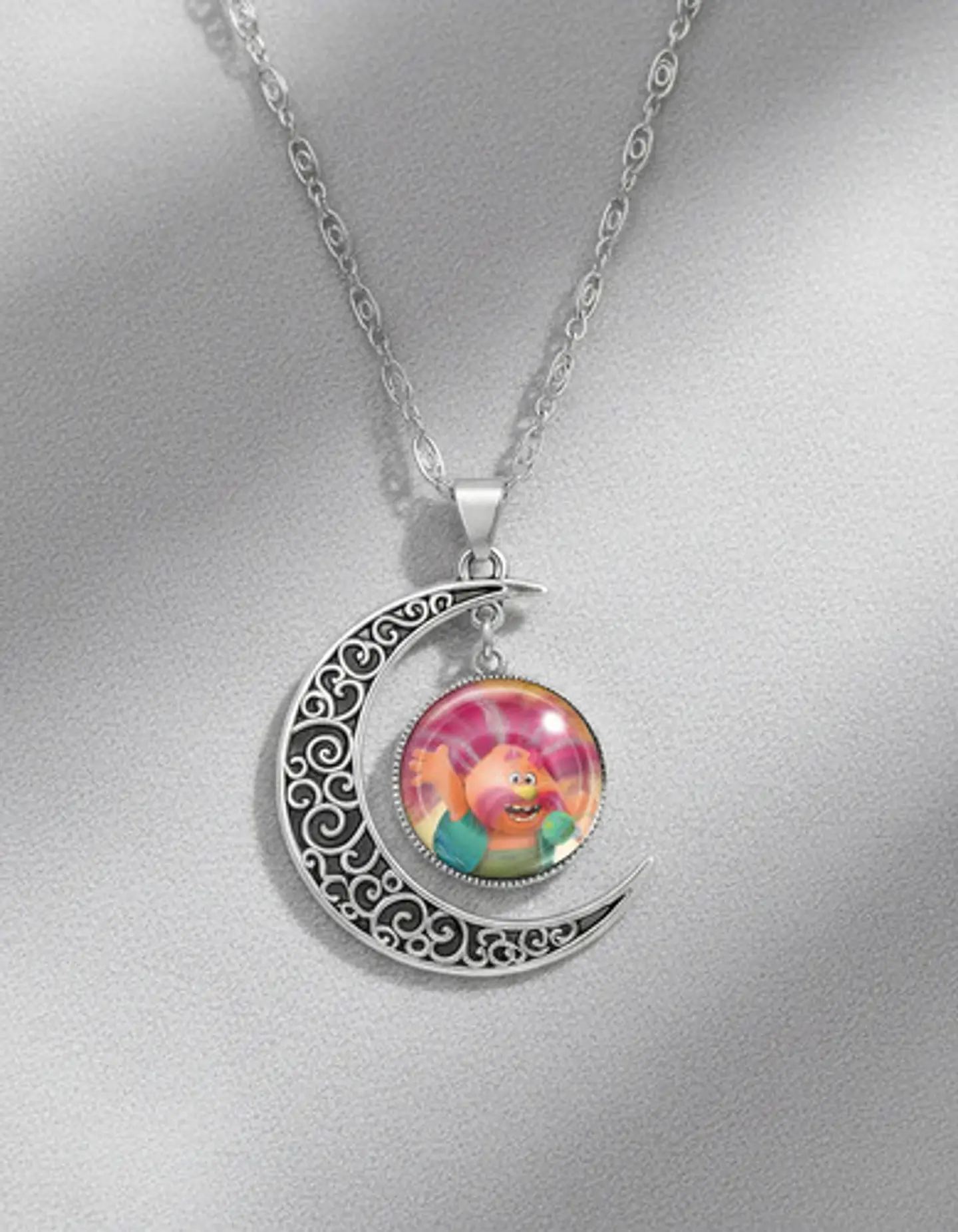 Collar Para Mujer Niñas Dije Luna Con Cabujón Animada Trolls 20