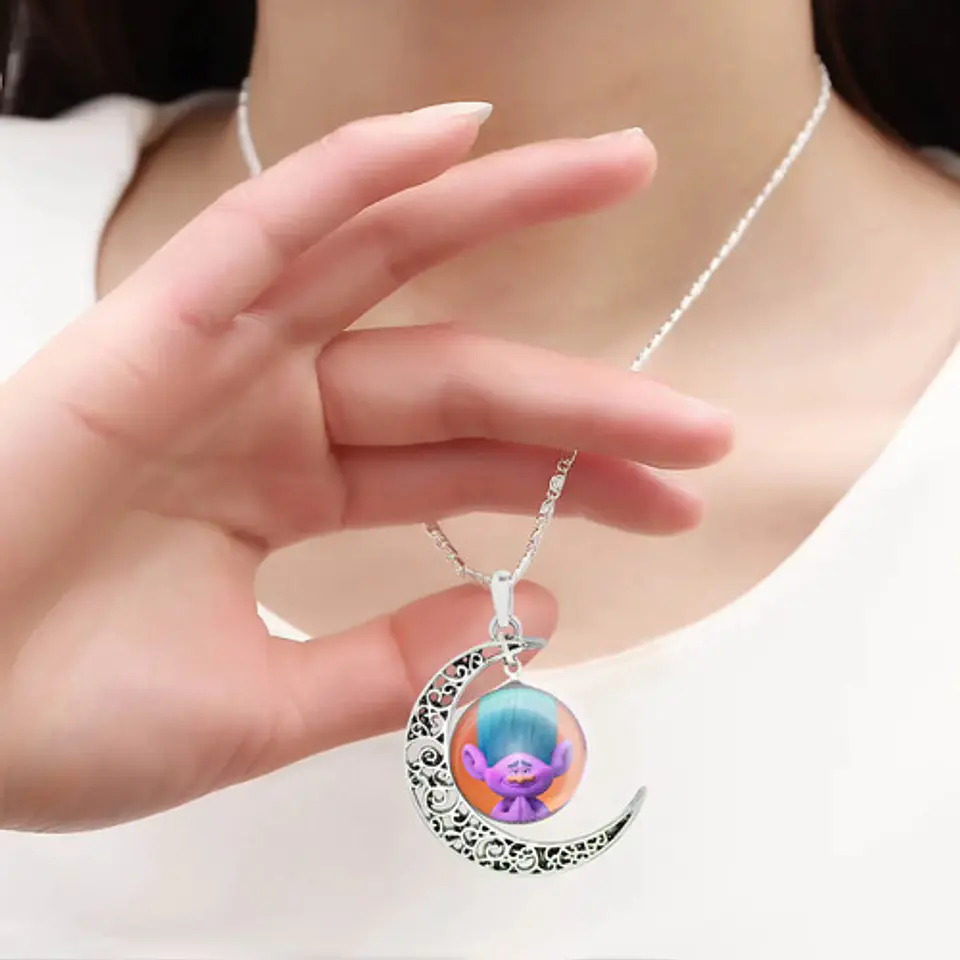 Collar Para Mujer Niñas Dije Luna Con Cabujón Animada Trolls 29