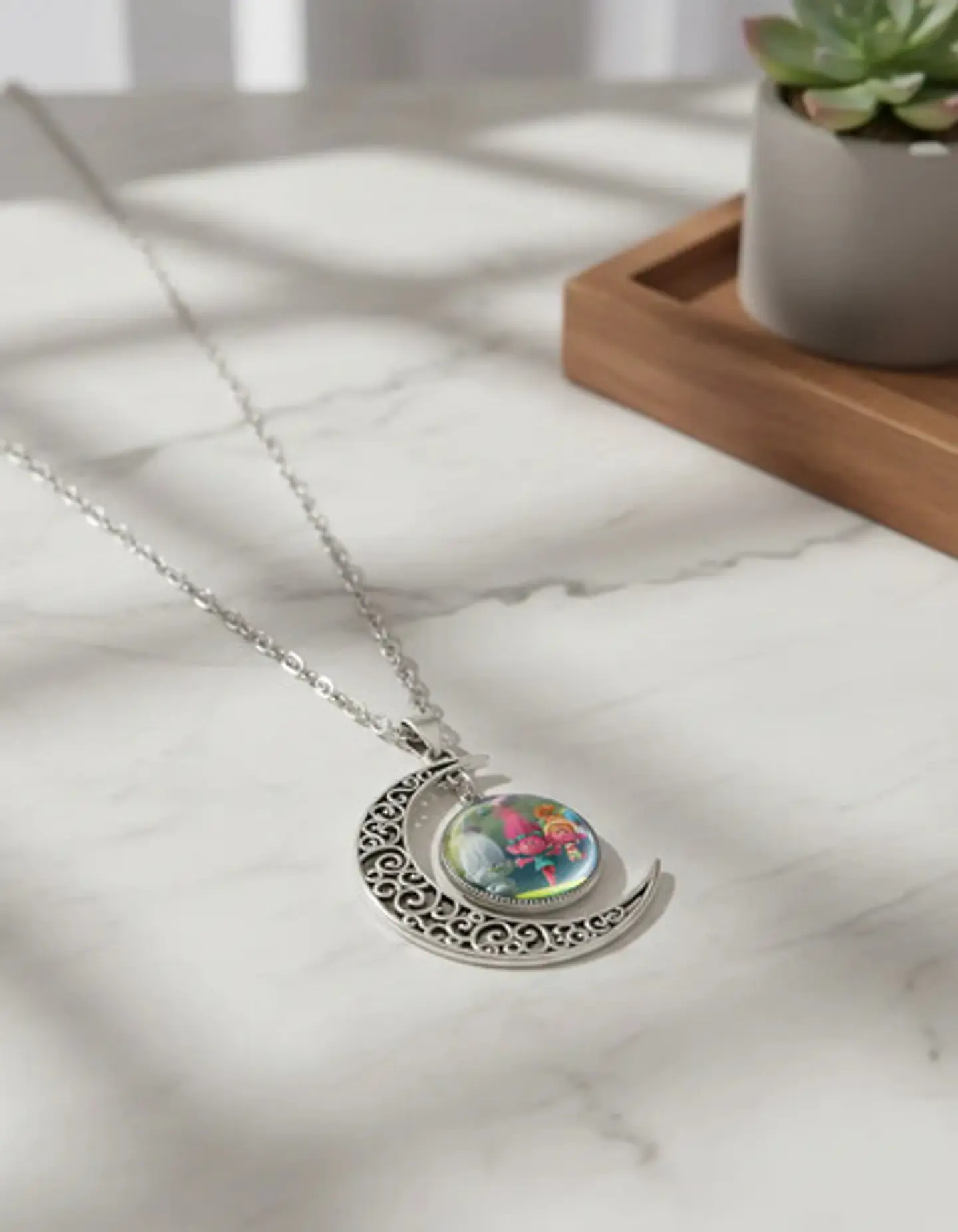 Collar Para Mujer Niñas Dije Luna Con Cabujón Animada Trolls 33