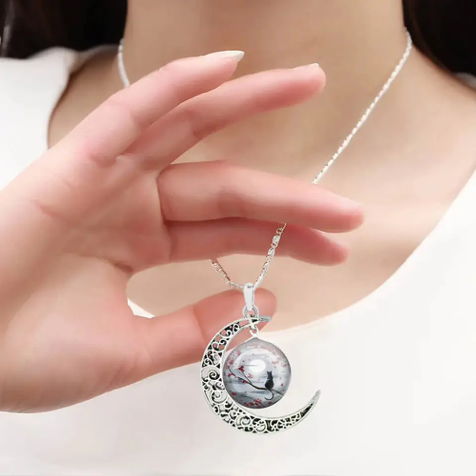Collar Para Mujer Niñas Dije Luna Con Cabujón Animada Trolls 41