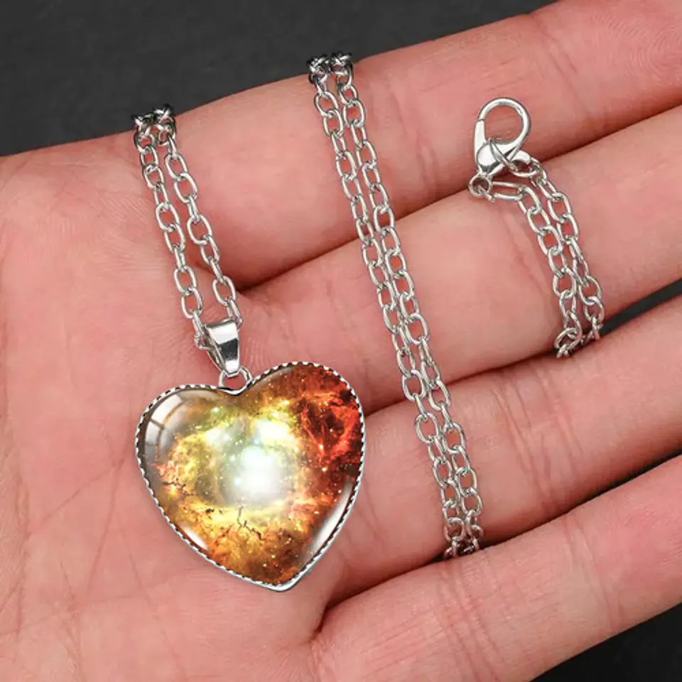 Collar Para Hombres Y Mujeres Dije Corazón Galaxia Nebulosa 14