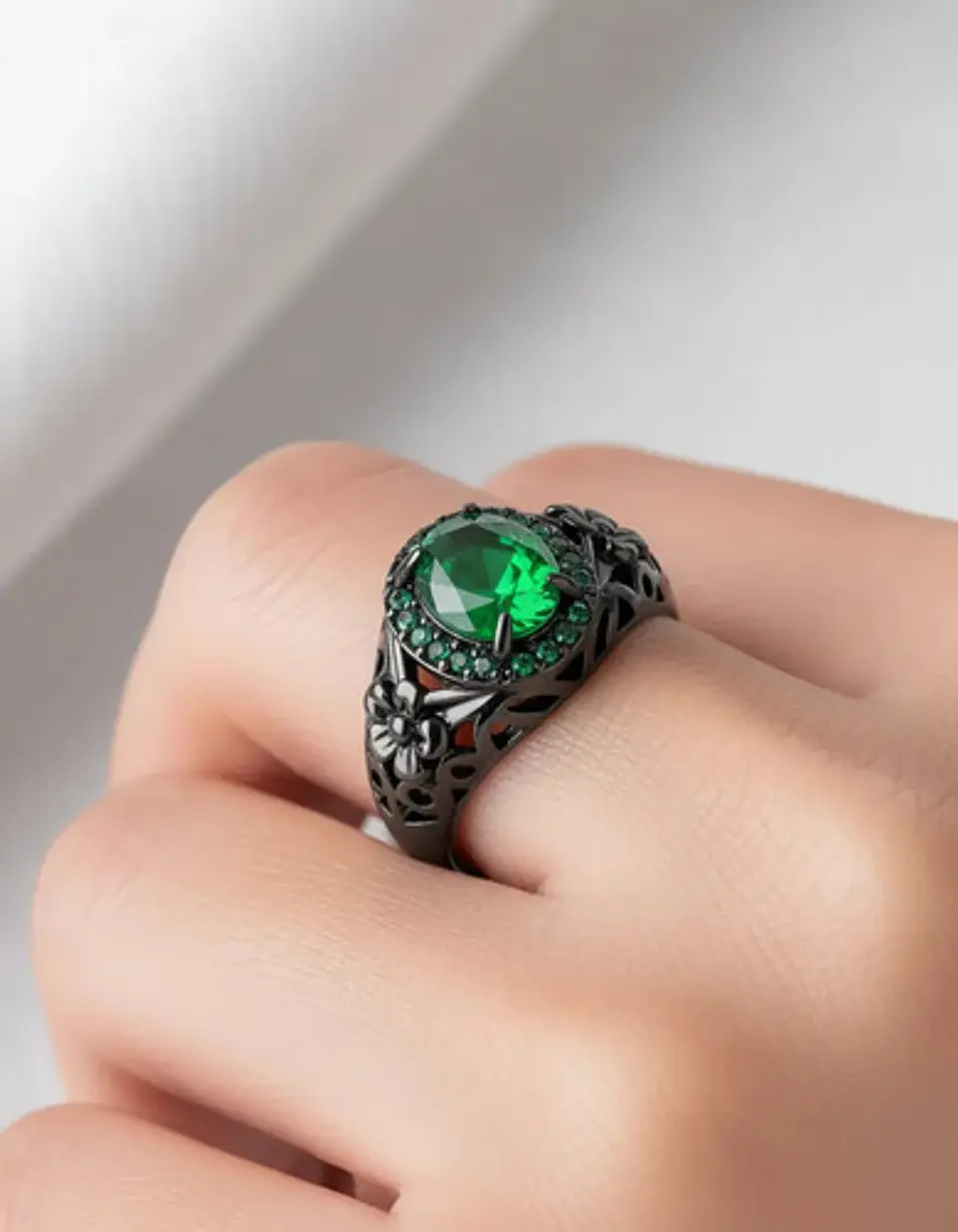 Anillo Moderno Halo Negro Para Mujer Floral Piedra Verde Cz 4
