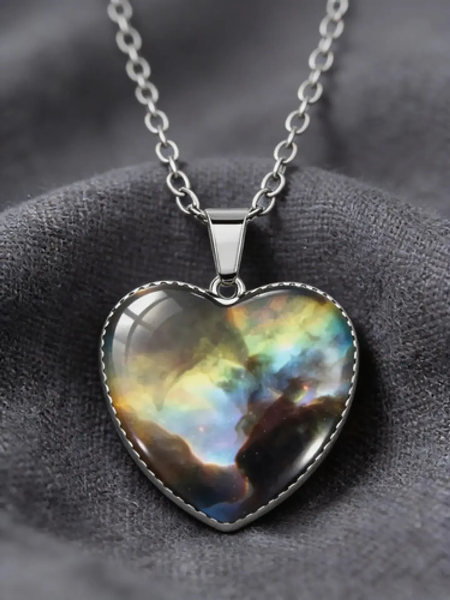 Collar Para Hombre Y Mujer Dije Corazon De Cristal Galaxia 31