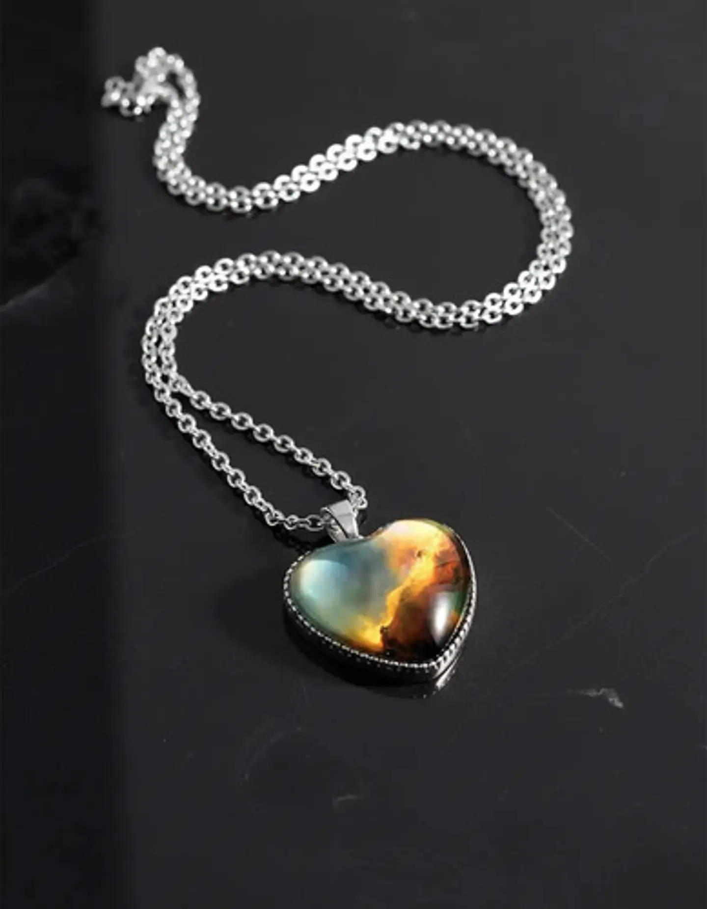 Collar Para Hombre Y Mujer Dije Corazon De Cristal Galaxia 38