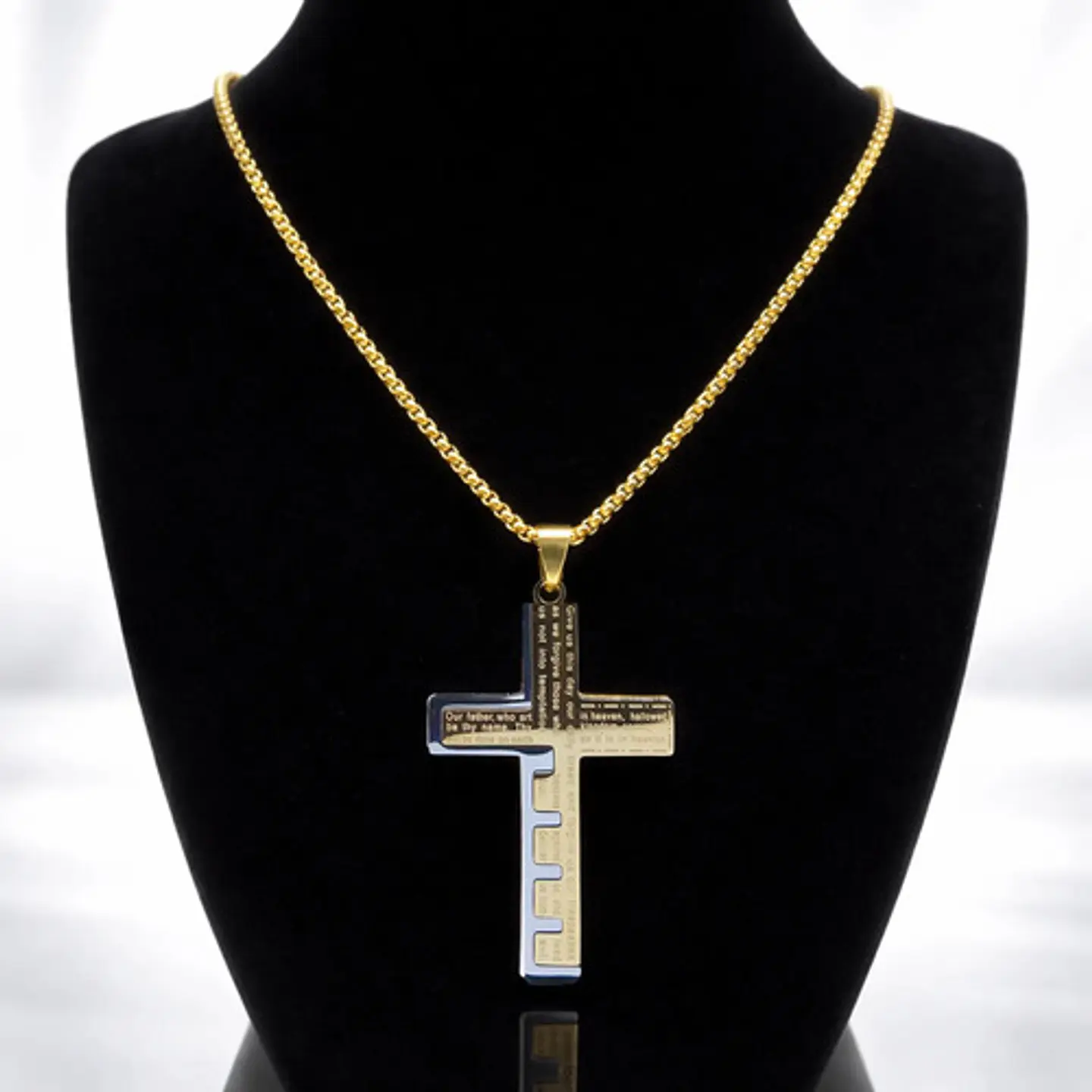 Collar De Acero Dorado Para Hombre Dije Cruz Oración Inglés 2