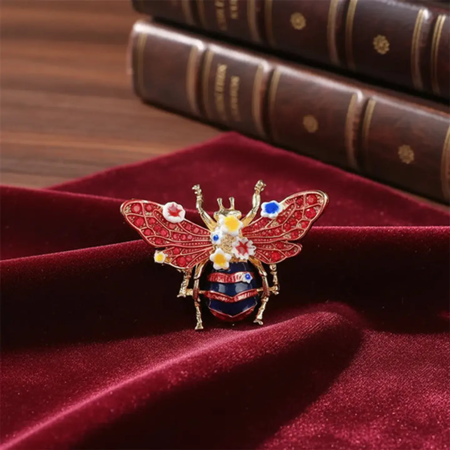 Broche De Alfiler Para Mujer Abeja Esmaltada Floral Vintage 11