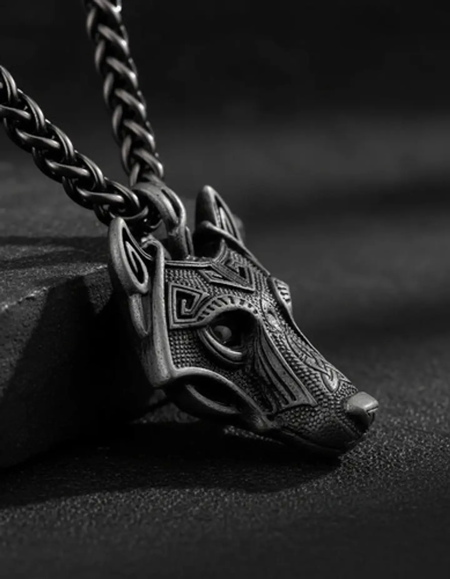Collar Envejecido Para Hombre Dije Forma Cabeza Lobo Vikingo 10