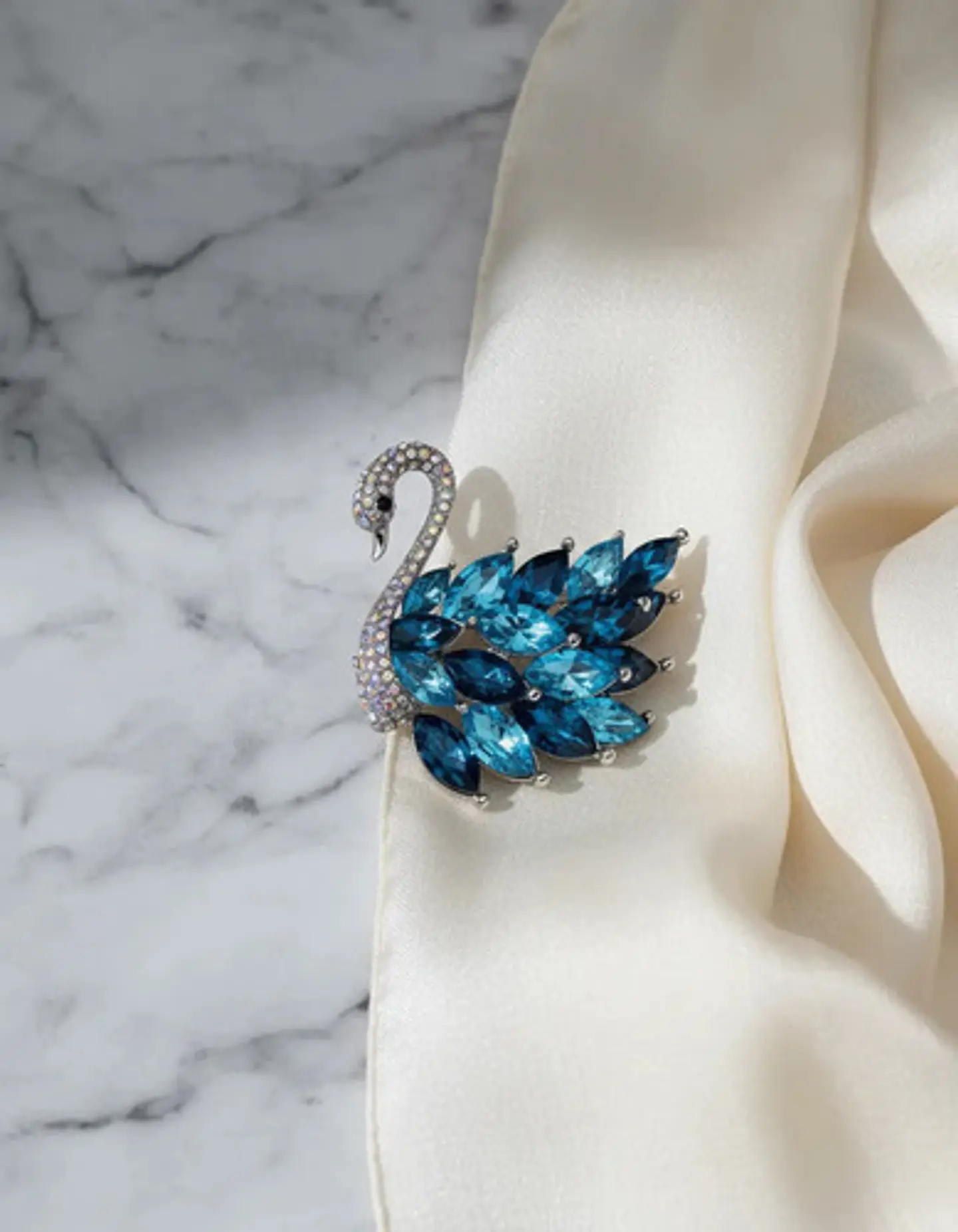 Broche De Alfiler Elegante Para Mujeres Cisne Azul Cristal 9