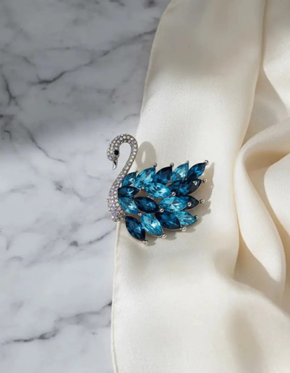Broche De Alfiler Elegante Para Mujeres Cisne Azul Cristal 9
